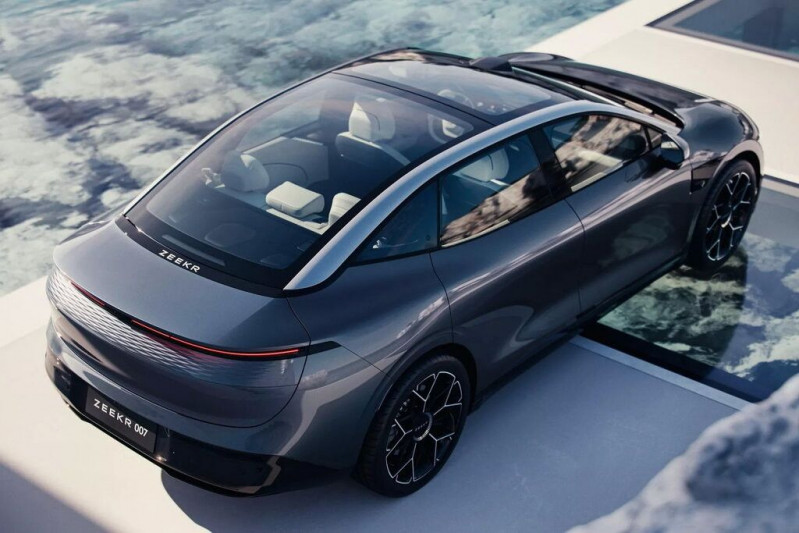 Новый автомобиль Zeekr 007 — 17