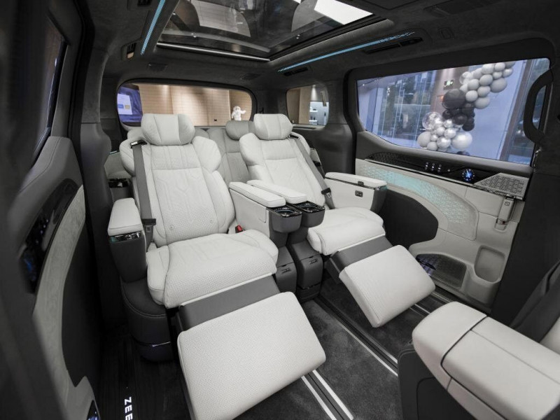 Новый автомобиль Zeekr 009 — 10