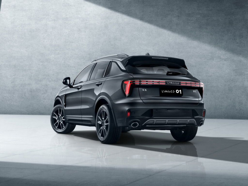 Новый автомобиль Lynk&co 01 — 8