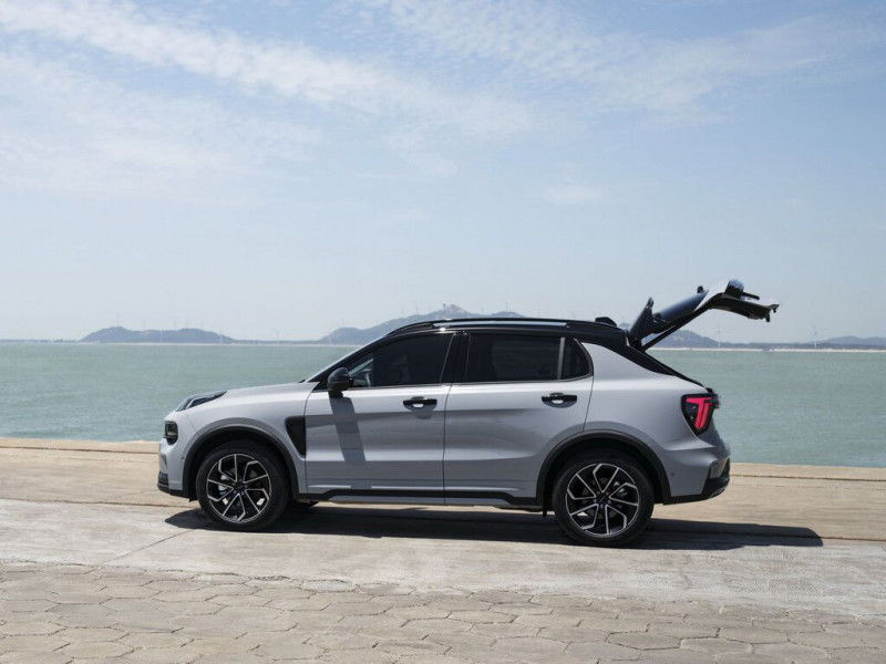 Новый автомобиль Lynk&co 01 — 9