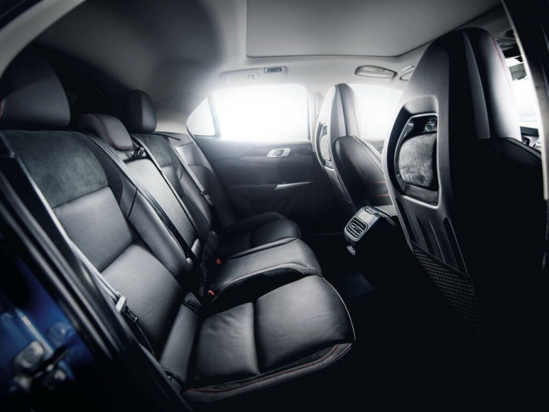 Автомобиль Lynk&co 02 — 13