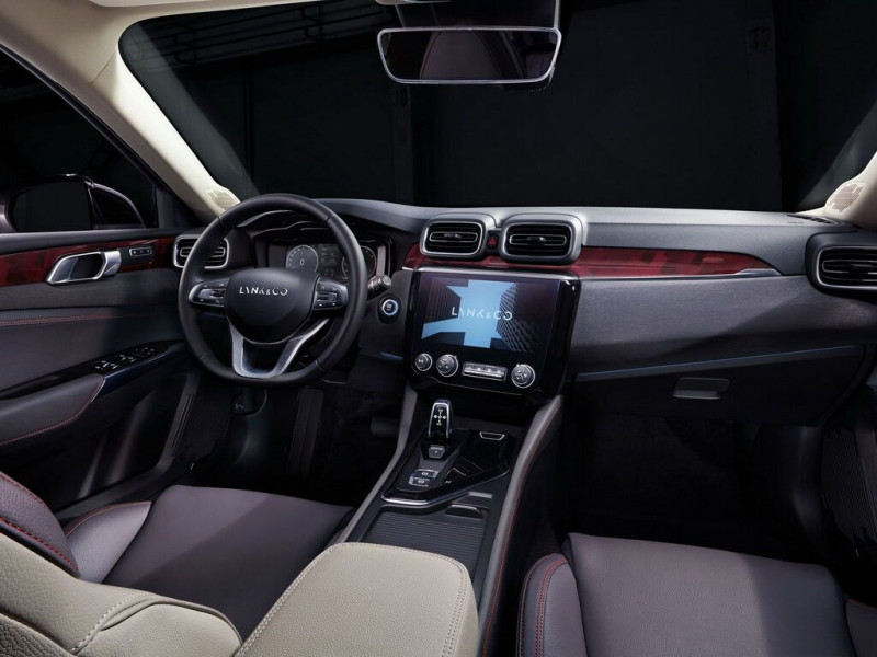 Автомобиль Lynk&co 02 — 10