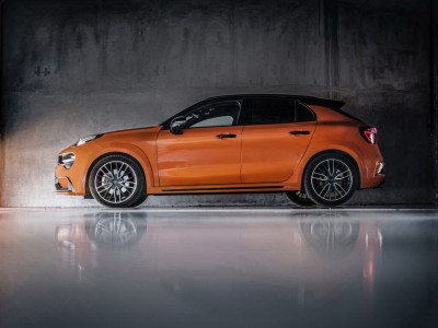 Новый автомобиль Lynk&co 02 hatchback