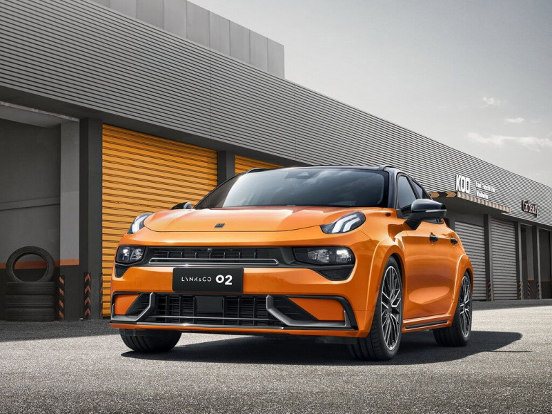 Новый автомобиль Lynk&co 02 hatchback — 8