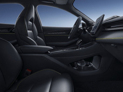 Новый автомобиль Lynk&co 03