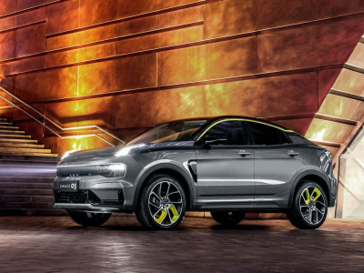 Новый автомобиль Lynk&co 05