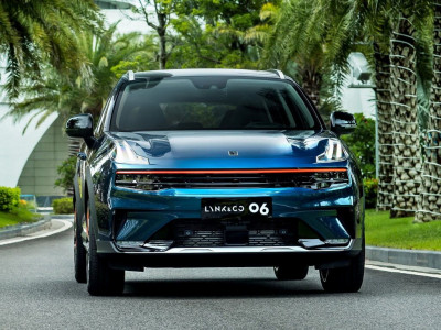Новый автомобиль Lynk&co 06