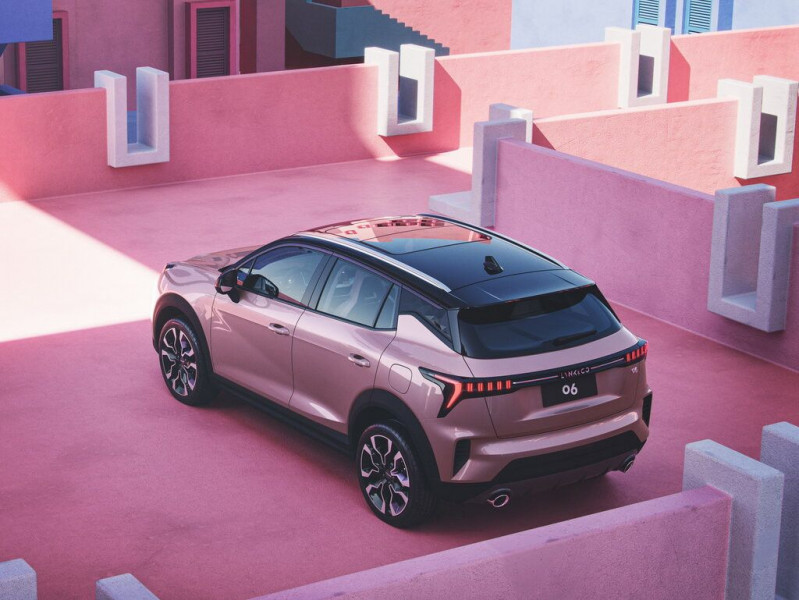 Новый автомобиль Lynk&co 06 — 20