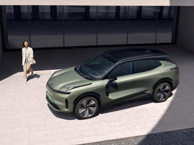 Новый автомобиль Lynk&co 08 — 17