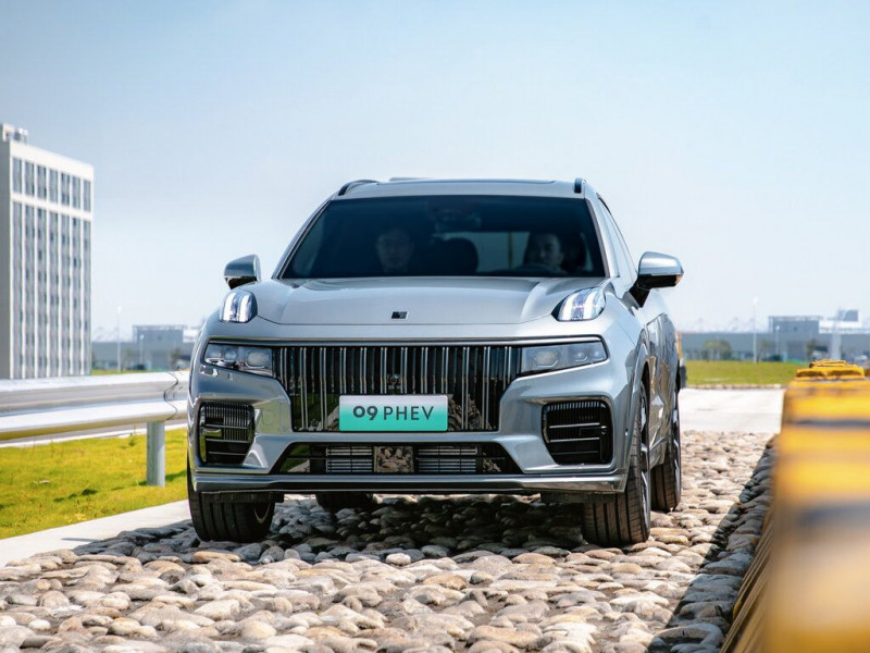 Новый автомобиль Lynk&co 09 — 7