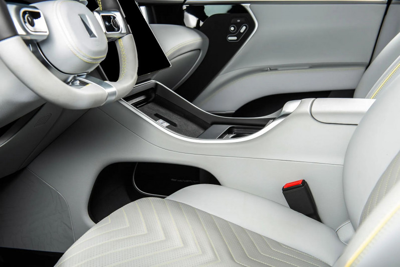 Новый автомобиль Avatr 11 — 14