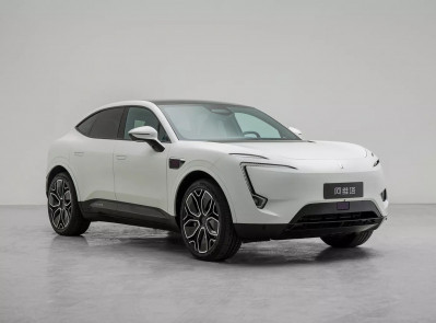 Новый автомобиль Avatr 11