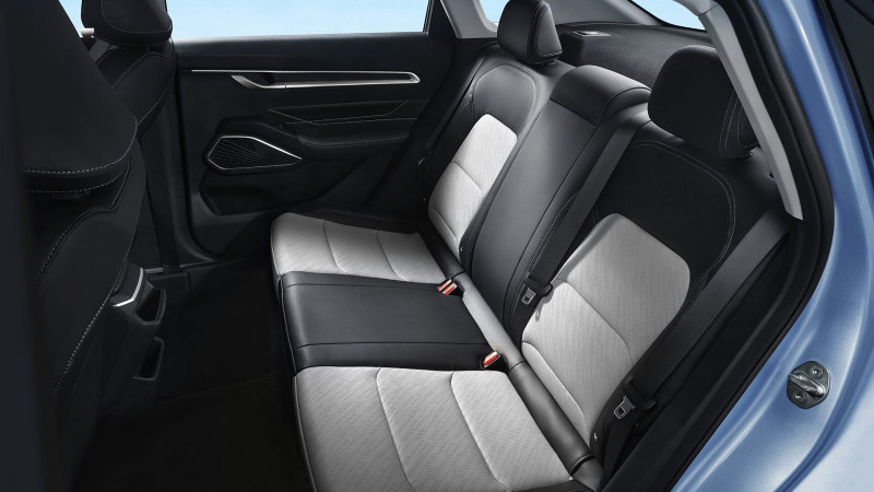 Новый автомобиль Geely 4th generation emgrand hybrid — 15