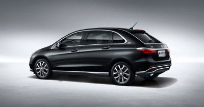 Автомобиль Denza 500