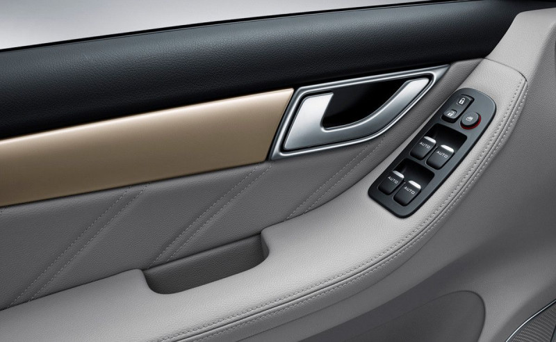 Автомобиль Denza 500 — 15