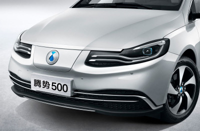 Автомобиль Denza 500