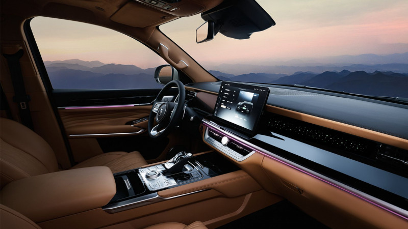 Новый автомобиль Tank 500 hi4-t — 14