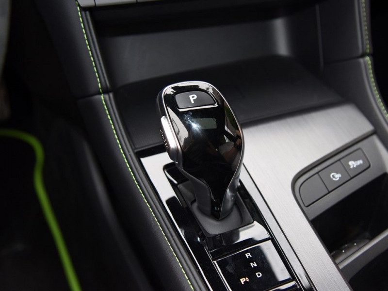 Автомобиль Mg 6 phev — 11