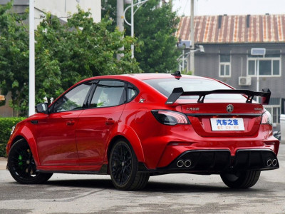 Автомобиль Mg 6 phev