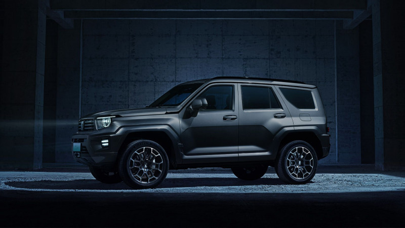 Новый автомобиль Tank 700 hi4-t — 16