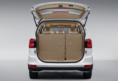 Новый автомобиль Baojun 730