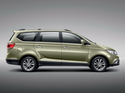 Новый автомобиль Baojun 730