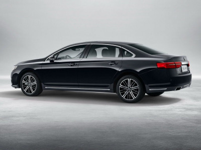 Автомобиль Dongfeng A9