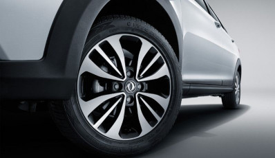 Новый автомобиль Dongfeng Aeolus ax3