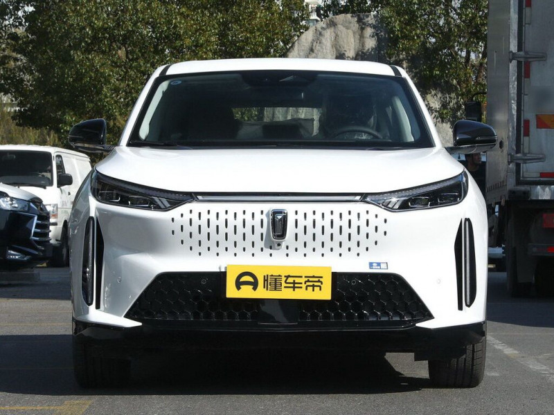 Новый автомобиль Faw Bestune e01 — 8