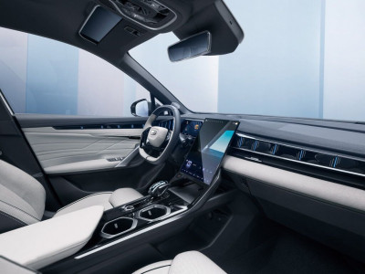 Новый автомобиль Geely Boyue l