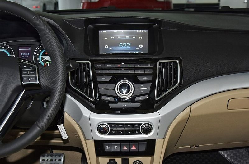 Автомобиль Great wall C30 ev — 15