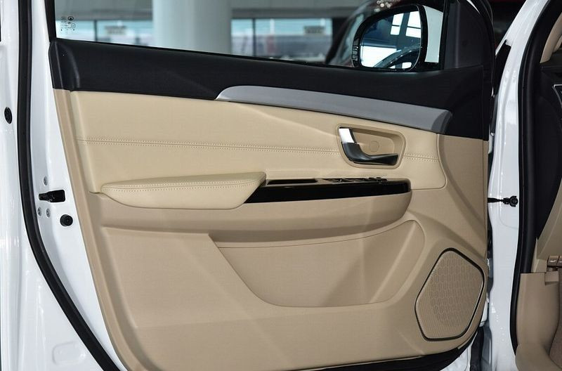 Автомобиль Great wall C30 ev — 20