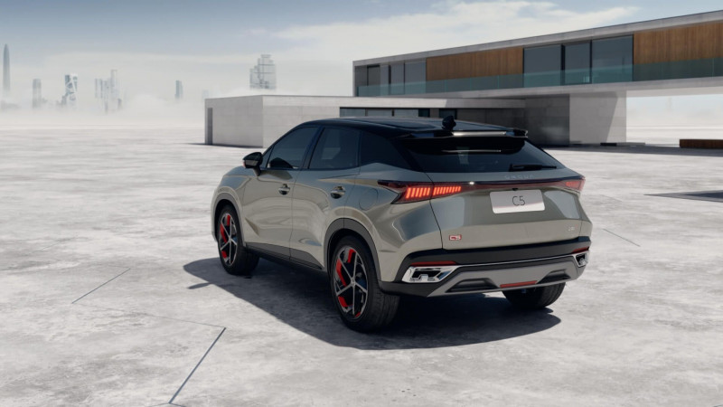 Новый автомобиль Omoda C5 — 7