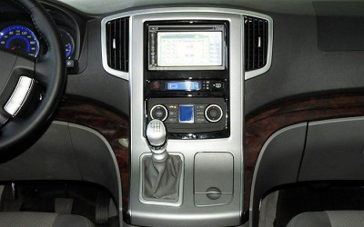 Автомобиль Dongfeng Cm7