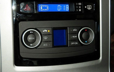 Автомобиль Dongfeng Cm7