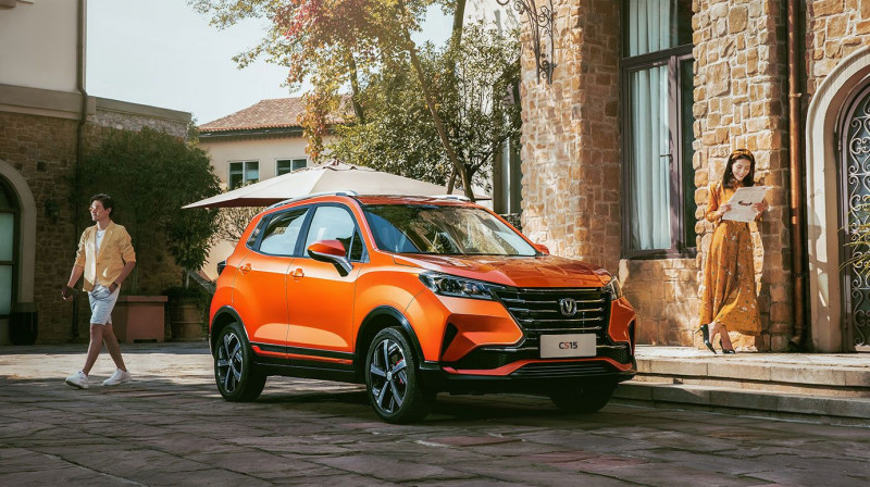 Автомобиль Changan Cs15 — 3