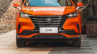 Автомобиль Changan Cs15
