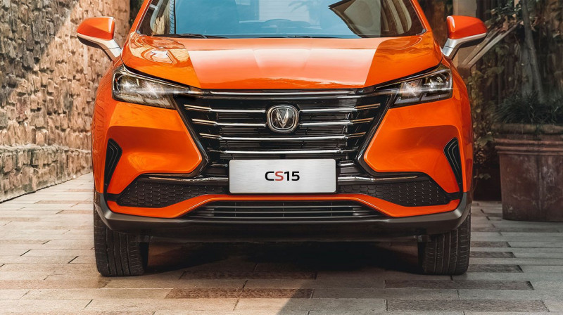 Автомобиль Changan Cs15 — 5
