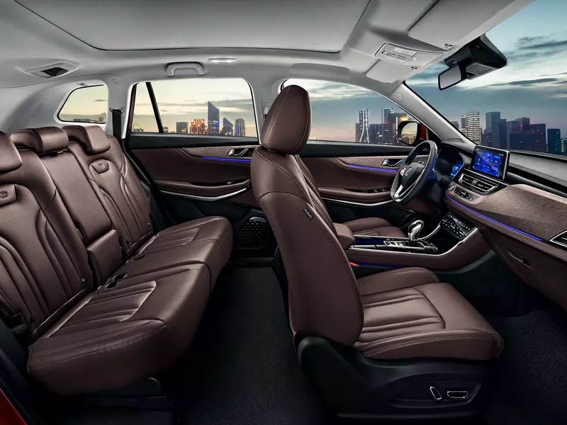 Автомобиль Changan Cs75 — 11