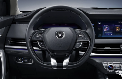 Автомобиль Changan Cs95