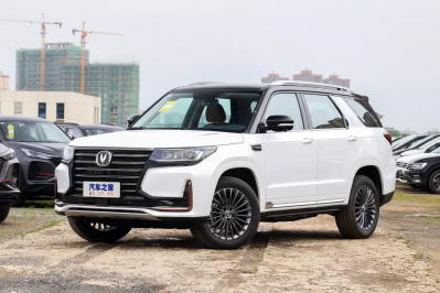 Автомобиль Changan Cs95