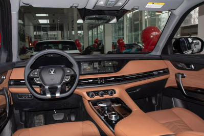 Новый автомобиль Changan Cs95 plus