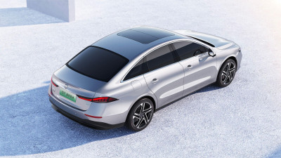 Новый автомобиль Roewe D7 dmh