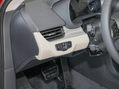 Новый автомобиль Hongqi E-qm5