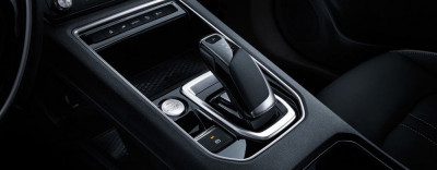 Автомобиль Dongfeng E70