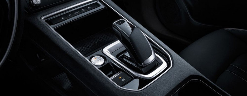 Автомобиль Dongfeng E70 — 15