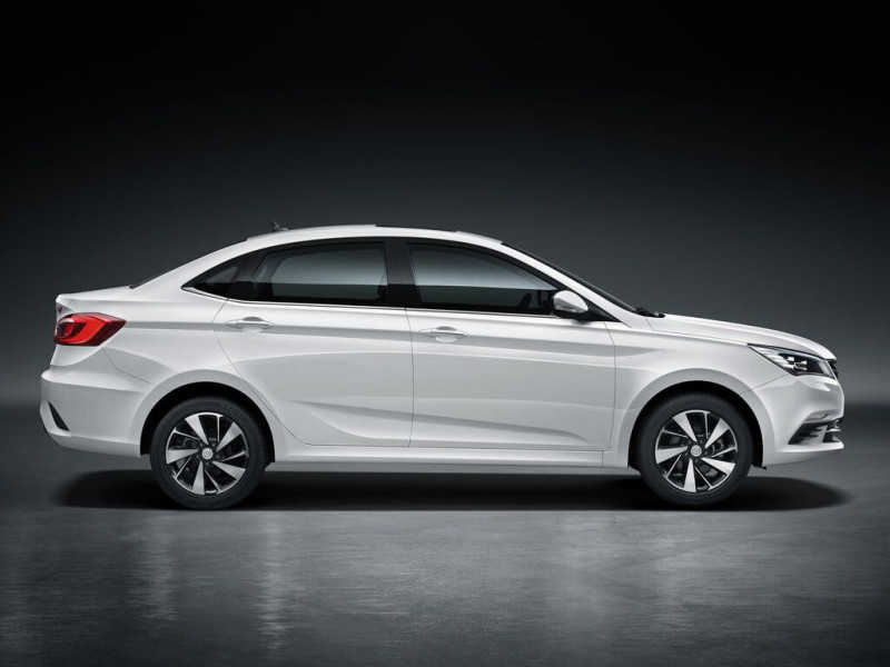 Автомобиль Changan Eado dt — 4