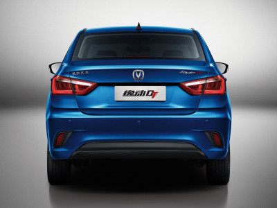 Автомобиль Changan Eado dt