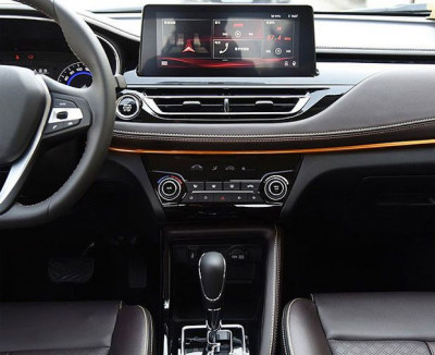 Автомобиль Changan Eado dt