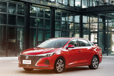 Новый автомобиль Changan Eado plus